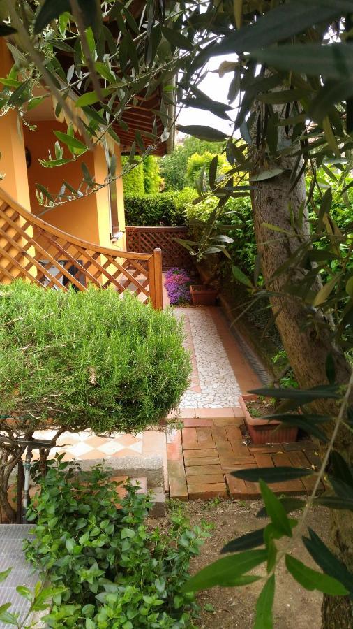 Nido Di Dafne Villa Провалио д'Исео Екстериор снимка