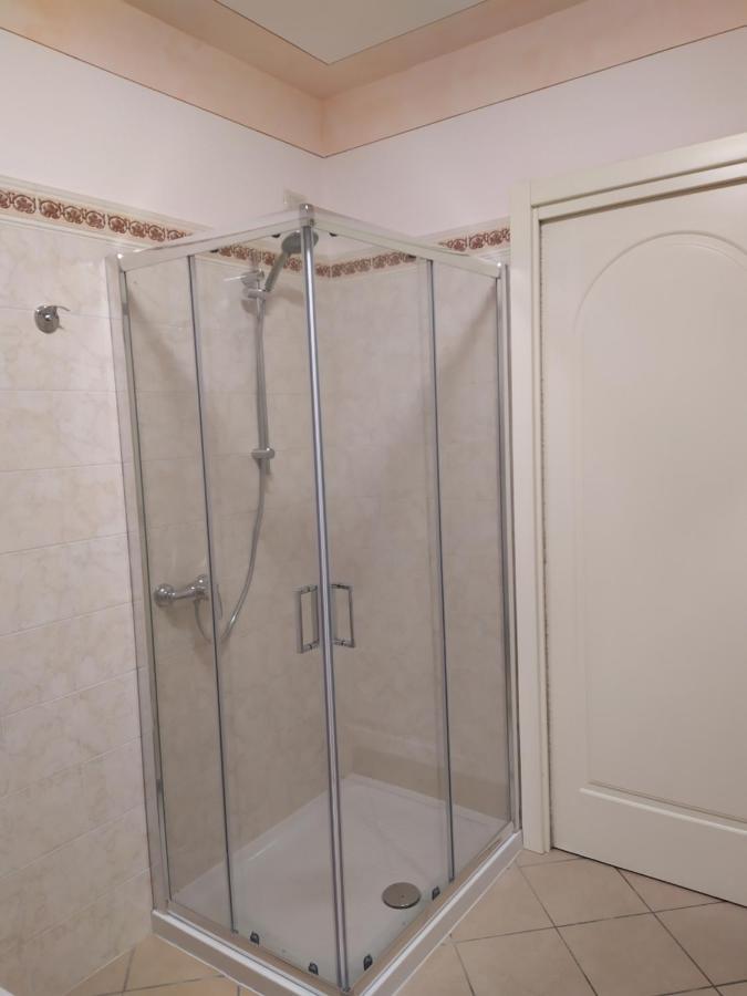 Nido Di Dafne Villa Провалио д'Исео Екстериор снимка